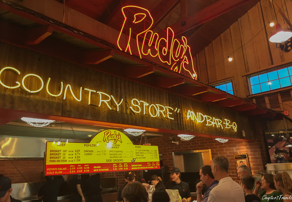 The front counter at Rudy's BBQ