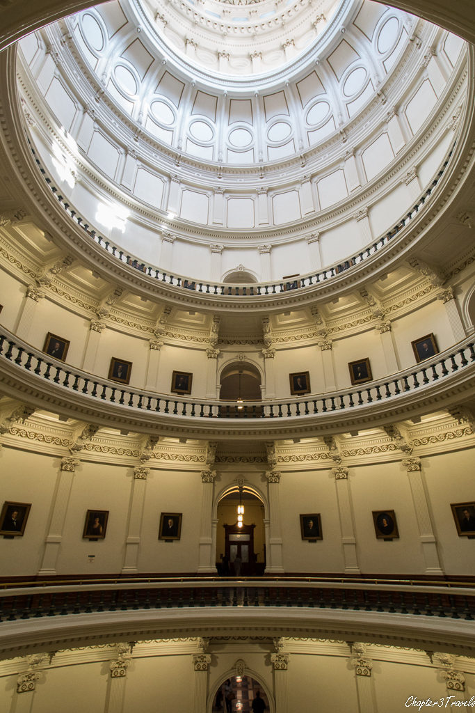 Photo of third and fourth levels of the rotunda