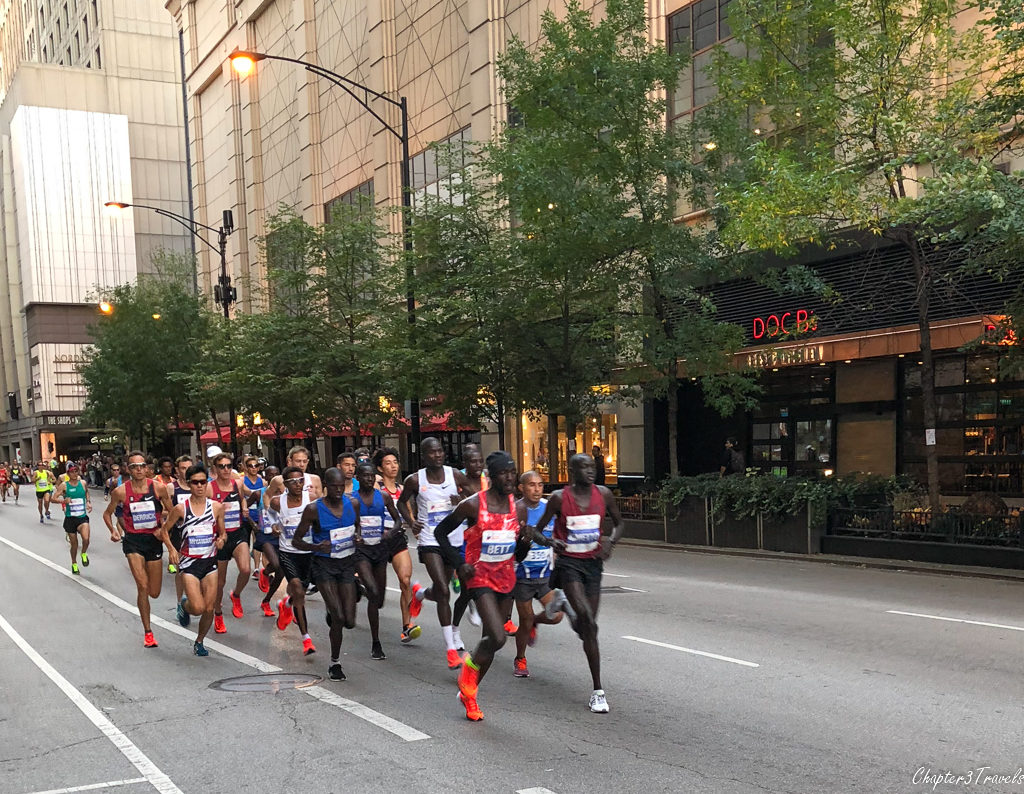 Elite runners at the Chicago Marathon