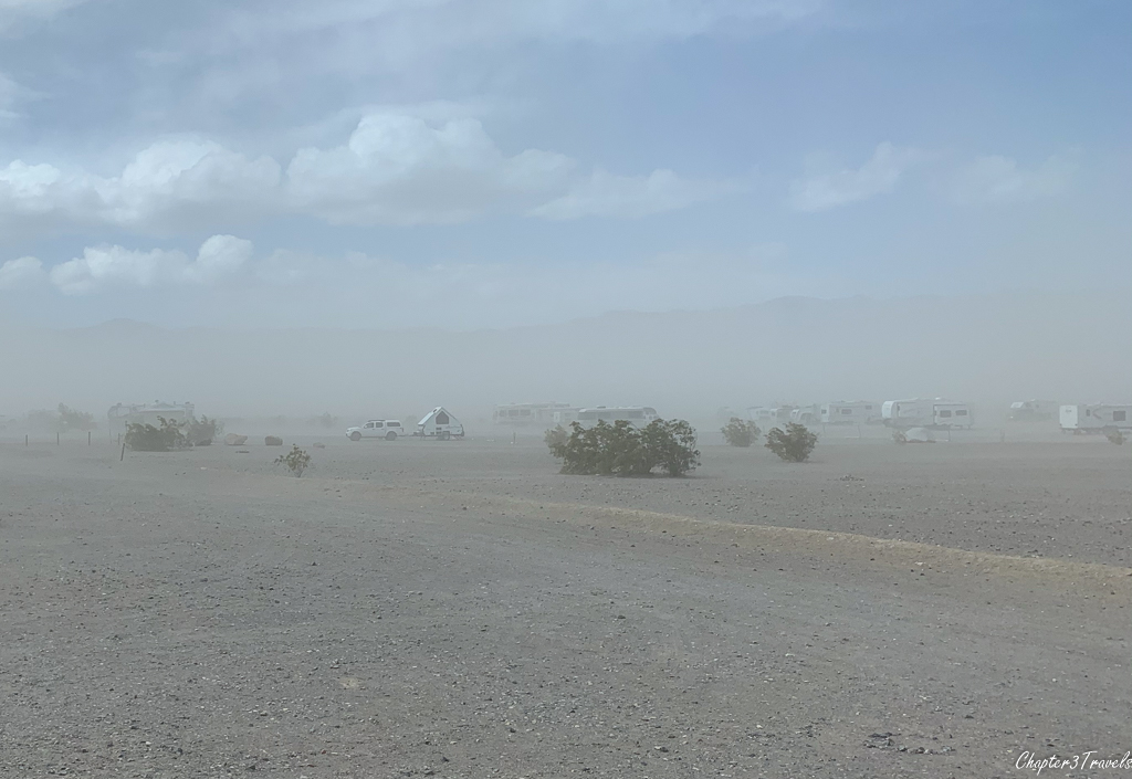Windstorm across Stovepipe Wells Campground